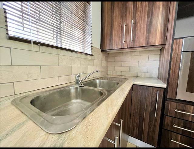 1 BEDROOM APARTMENT FOR SALE IN CHURCHILL ESTATE